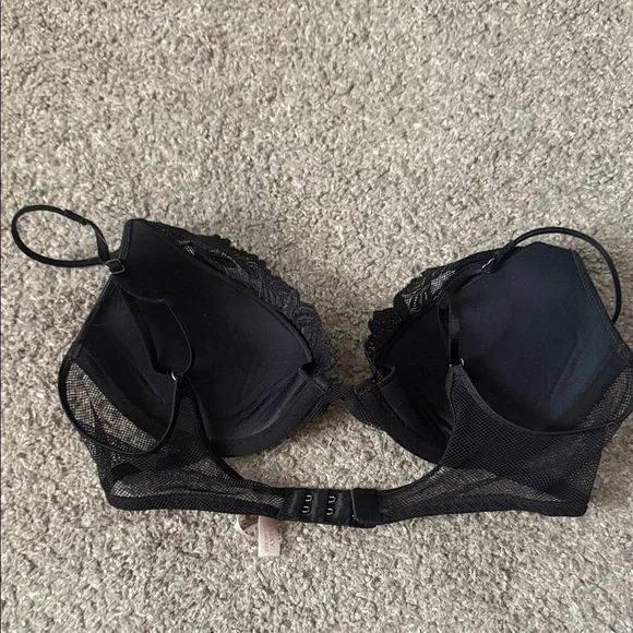 Black Lace Underwire Bra - Very Sexy Push-up 34B - Picture 2 of 3